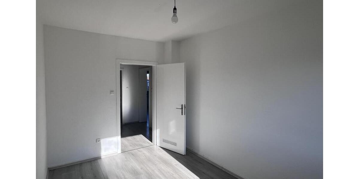 Erdgeschoßwohnung Duisburg Duisburg-Mitte - 3 Zimmer, 65 m&sup2;, 519&euro; | Angebot:25893201