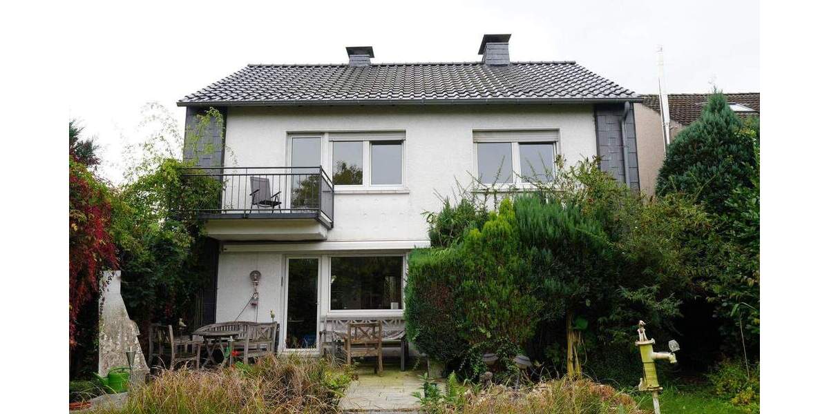 Mehrfamilienhaus, Wohnhaus Moers Hülsdonk - 6 Zimmer, 132 m&sup2;, 620.000&euro; | Angebot:25896452