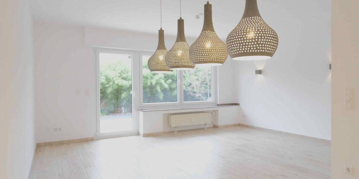 Mehrfamilienhaus, Wohnhaus Willich - 7 Zimmer, 210 m&sup2;, 749.000&euro; | Angebot:26029111