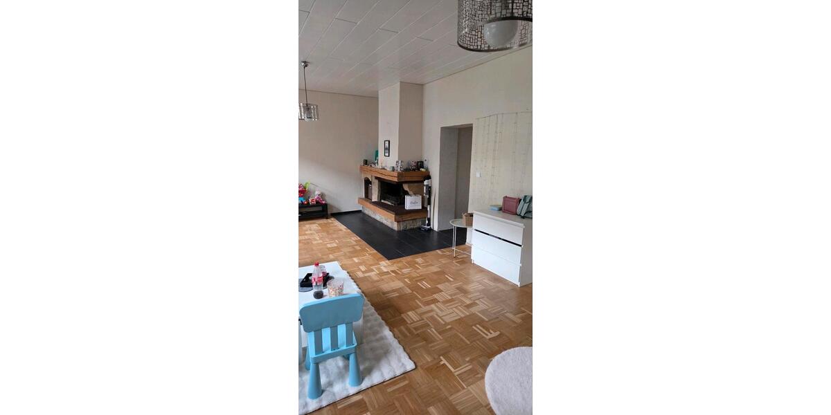 Etagenwohnung Duisburg Mittelmeiderich - 2.5 Zimmer, 70 m&sup2;, 720&euro; | Angebot:25974984