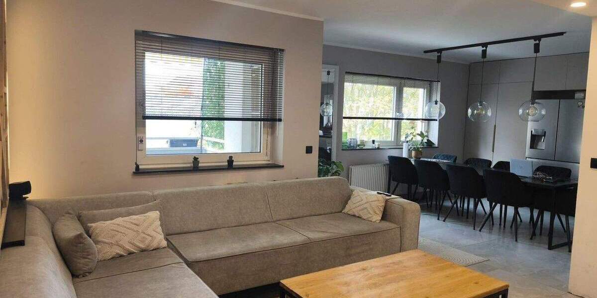 Etagenwohnung Düsseldorf Benrath - 2 Zimmer, 61 m&sup2;, 265.000&euro; | Angebot:25657540