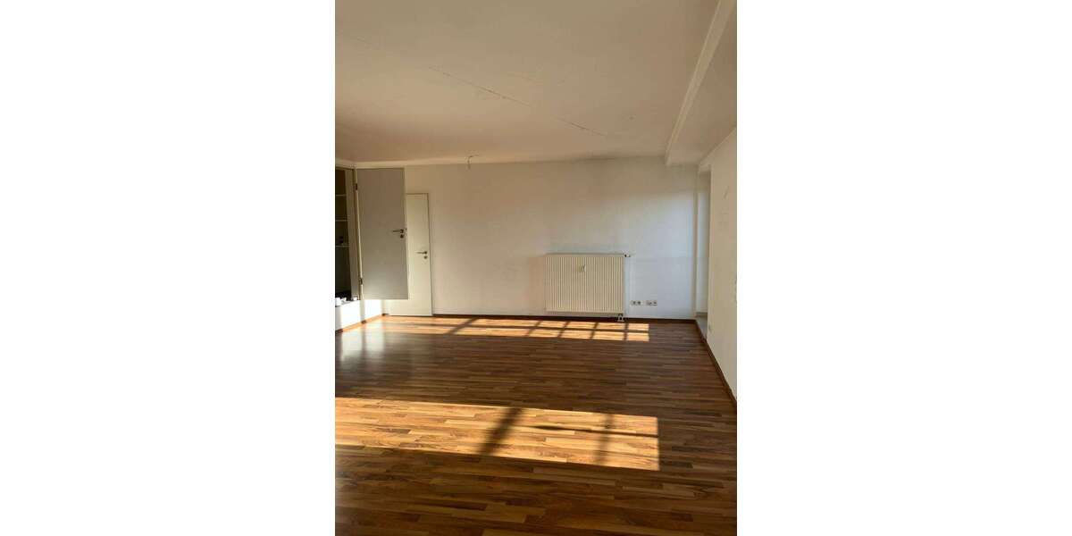Etagenwohnung Moers - 2 Zimmer, 82 m&sup2;, 943&euro; | Angebot:23881853