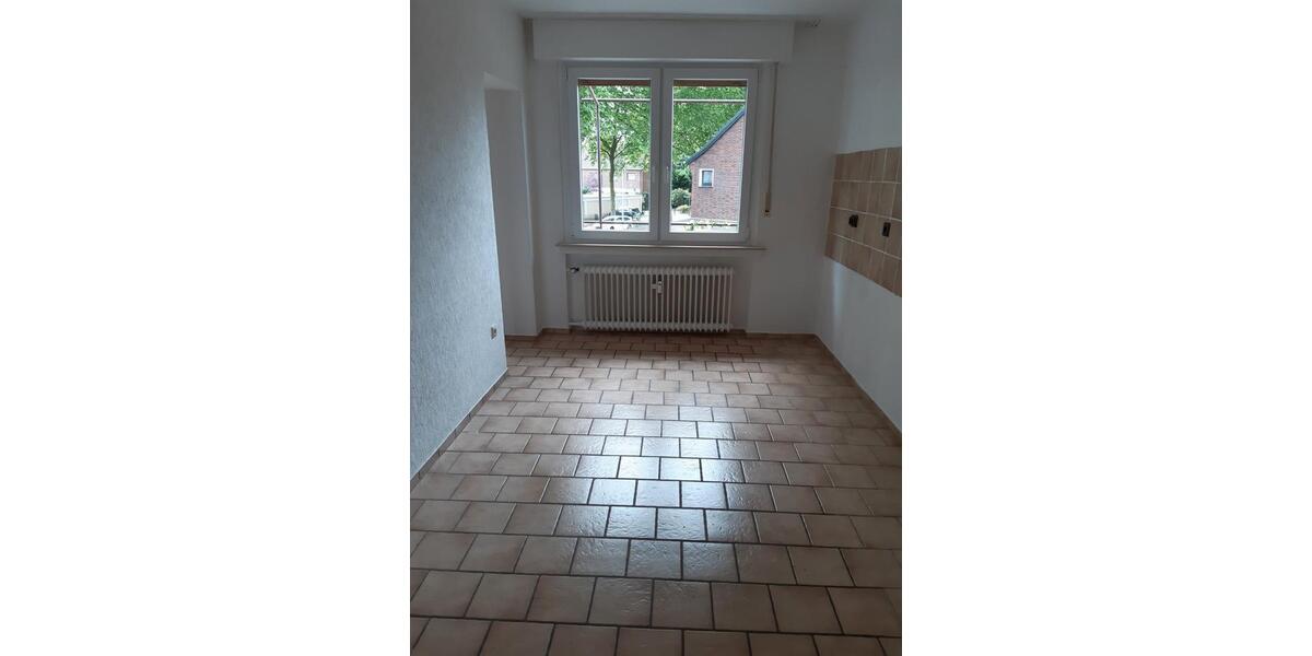 Etagenwohnung Oberhausen Biefang - 2 Zimmer, 58 m&sup2;, 450&euro; | Angebot:26023935