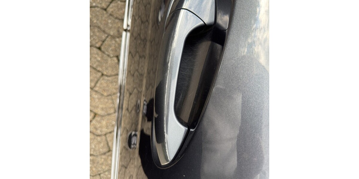 Mercedes-Benz C 220 186.839 km 8.300 &euro; Düsseldorf 40213