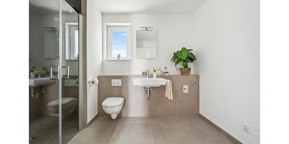 Erdgeschoßwohnung Düsseldorf Stadtbezirk 3 - 4 Zimmer, 109 m&sup2;, 1.950&euro; | Angebot:24625217