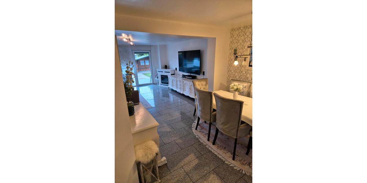 Reihenhaus Kamp-Lintfort Lintfort - 9 Zimmer, 145 m&sup2;, 375.500&euro; | Angebot:24442922