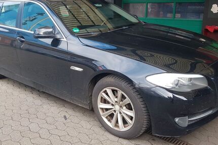 BMW 520 329.000 km 5.599 &euro; Düsseldorf 40231