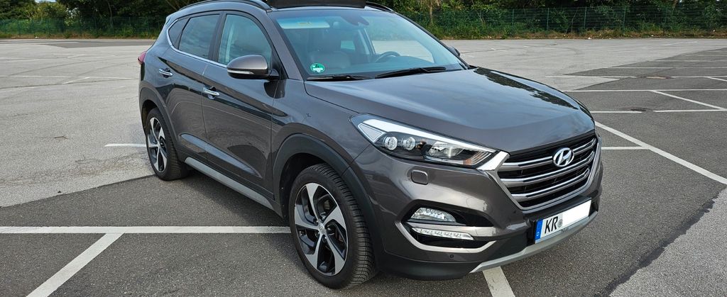 Hyundai TUCSON 63.000 km 14.700 &euro; krefeld 47829