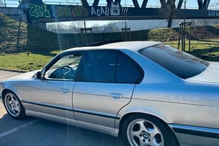 BMW 520 329.000 km 12.850 &euro; Mülheim Ruhr 45478