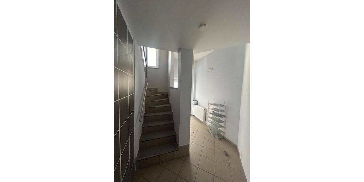 Etagenwohnung Viersen Hülsdonk - 3 Zimmer, 120 m&sup2;, 990&euro; | Angebot:25433318