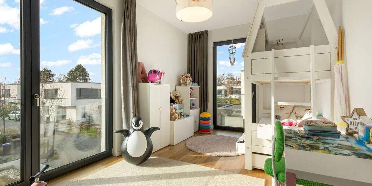 Einfamilienhaus Düsseldorf Mörsenbroich - 5 Zimmer, 221 m&sup2;, 1.990.000&euro; | Angebot:25929371