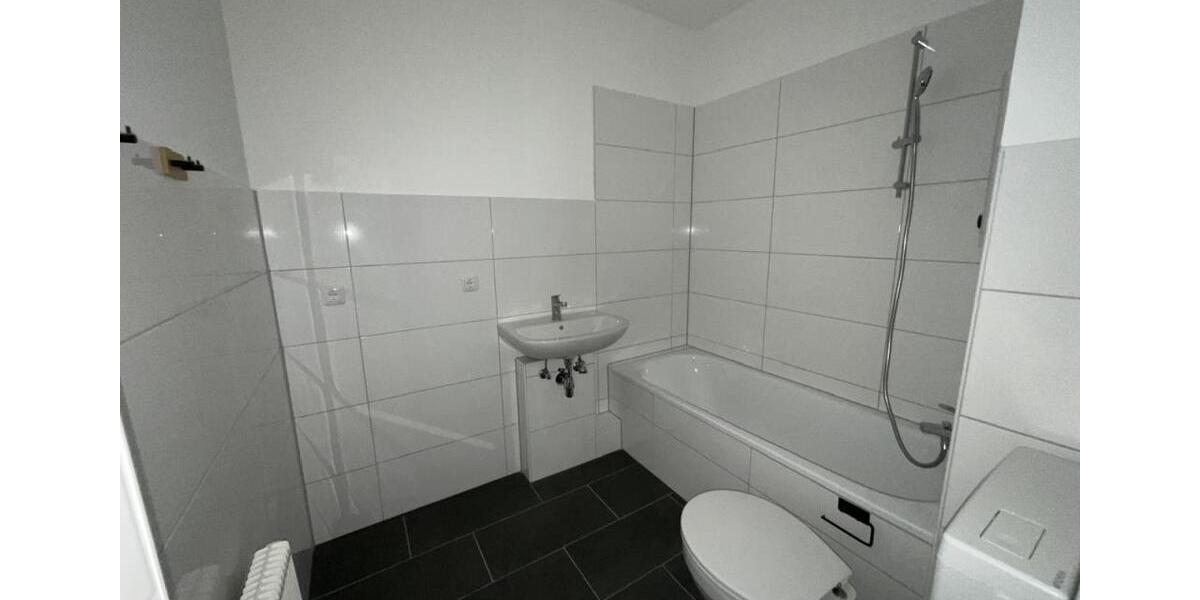 Etagenwohnung Duisburg Duisburg-Mitte - 3 Zimmer, 80 m&sup2;, 729&euro; | Angebot:22940570