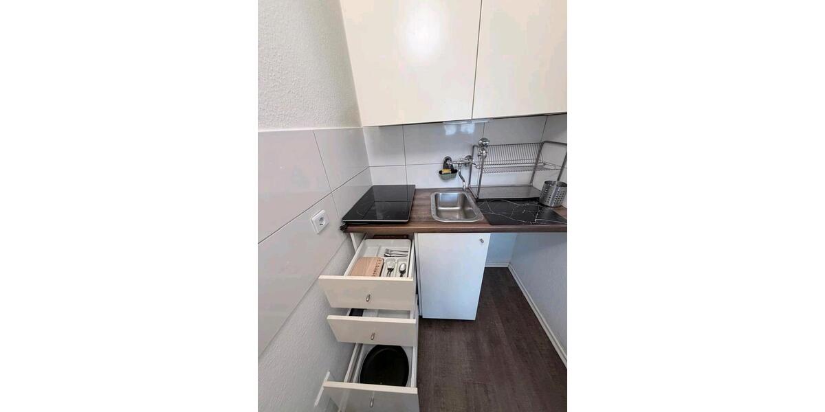 Etagenwohnung Düsseldorf Stadtbezirk 2 - 1 Zimmer, 29 m&sup2;, 1.150&euro; | Angebot:25867975
