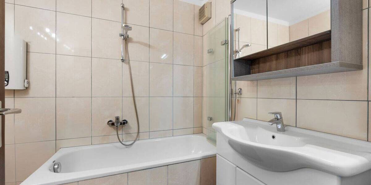 Etagenwohnung Neuss Grimlinghausen - 3 Zimmer, 86 m&sup2;, 379.000&euro; | Angebot:25938947