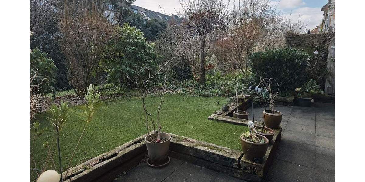 Etagenwohnung Düsseldorf Rath - 3 Zimmer, 88 m&sup2;, 359.000&euro; | Angebot:25691147