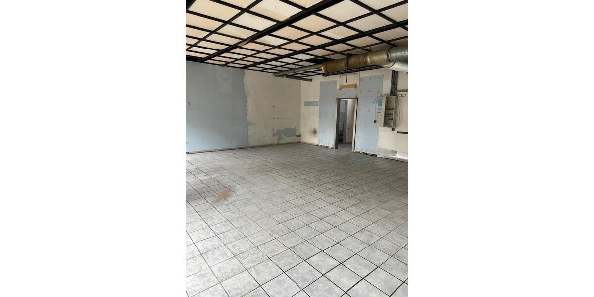 Etagenwohnung Neuss Reuschenberg - 1 Zimmer, 78 m&sup2;, 2.000&euro; | Angebot:26676700
