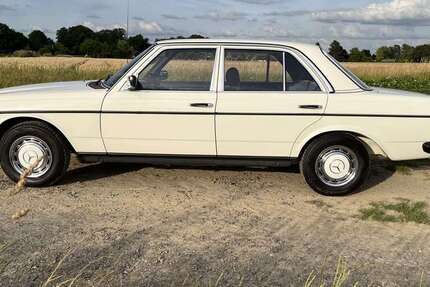 Mercedes-Benz 200 136.000 km 14.300 &euro; Krefeld 47804