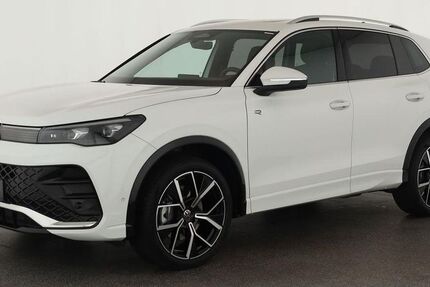 VW Tiguan 15.200 km 45.074 &euro; Neuss 41460