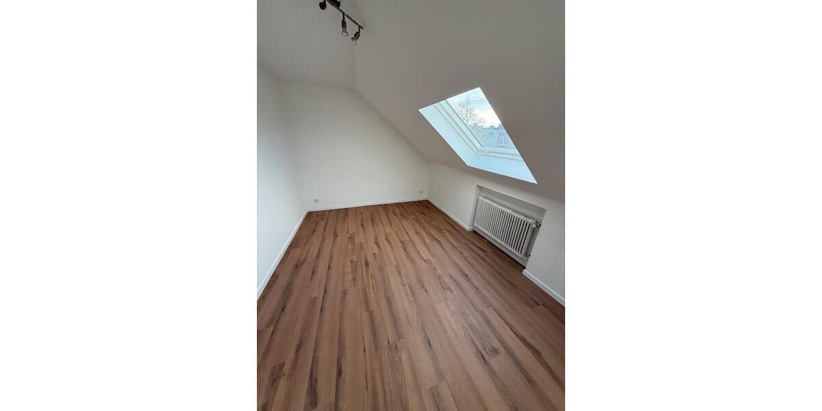 Dachgeschoßwohnung Heiligenhaus - 2 Zimmer, 54 m&sup2;, 700&euro; | Angebot:23825996