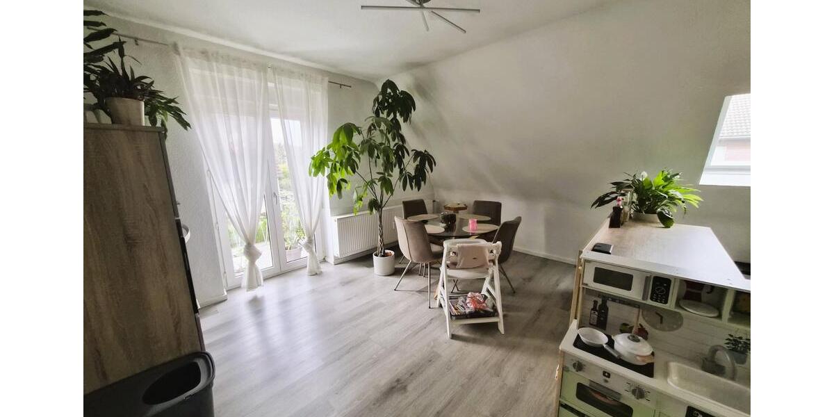 Etagenwohnung Moers Rheinkamp - 3 Zimmer, 81 m&sup2;, 700&euro; | Angebot:25874674