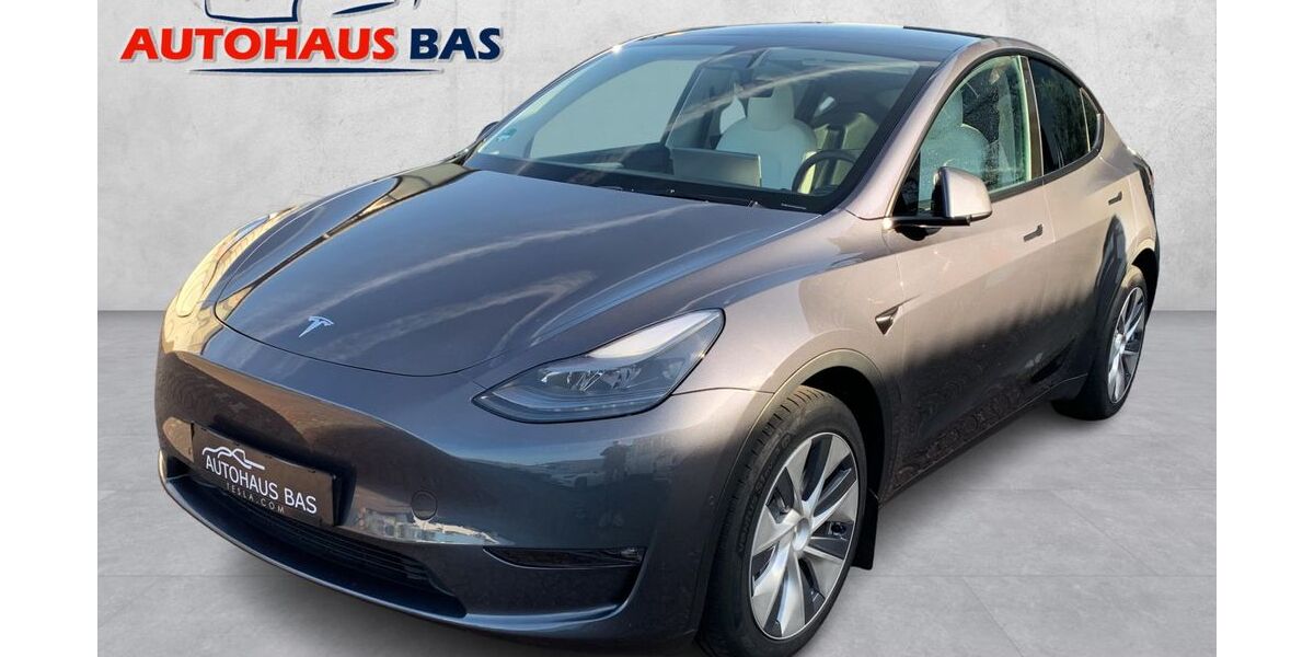 Tesla Model Y 66.472 km 31.550 &euro; Kaarst 41564