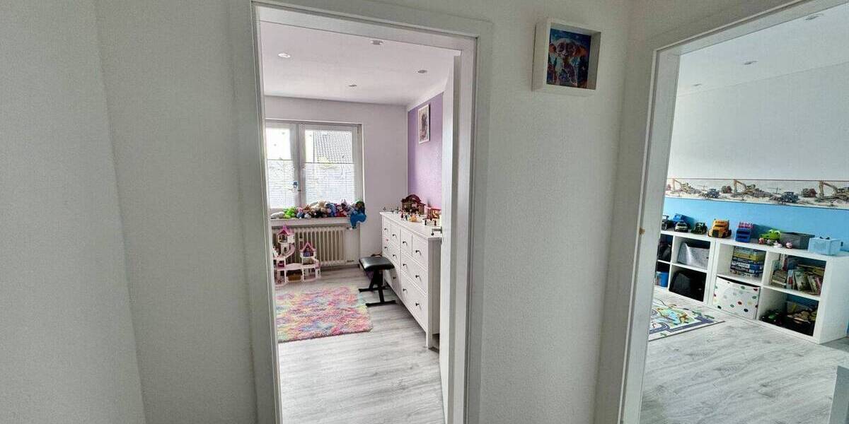 Reihenmittelhaus Grevenbroich Barrenstein - 5 Zimmer, 104 m&sup2;, 369.000&euro; | Angebot:26453260
