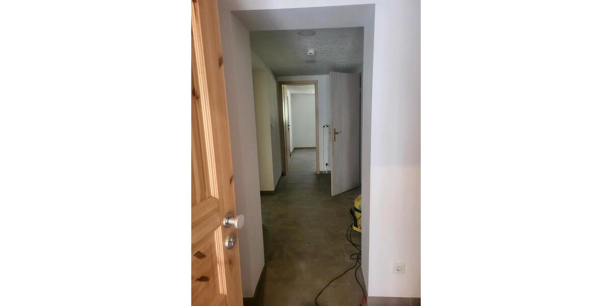 Erdgeschoßwohnung Mülheim an der Ruhr Menden-Holthausen - 1 Zimmer, 85 m&sup2;, 1.320&euro; | Angebot:27595621