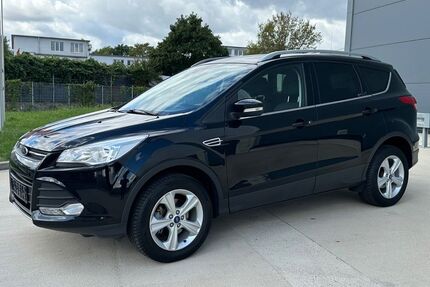 Ford Kuga 134.000 km 7.900 &euro; Neuss 41460