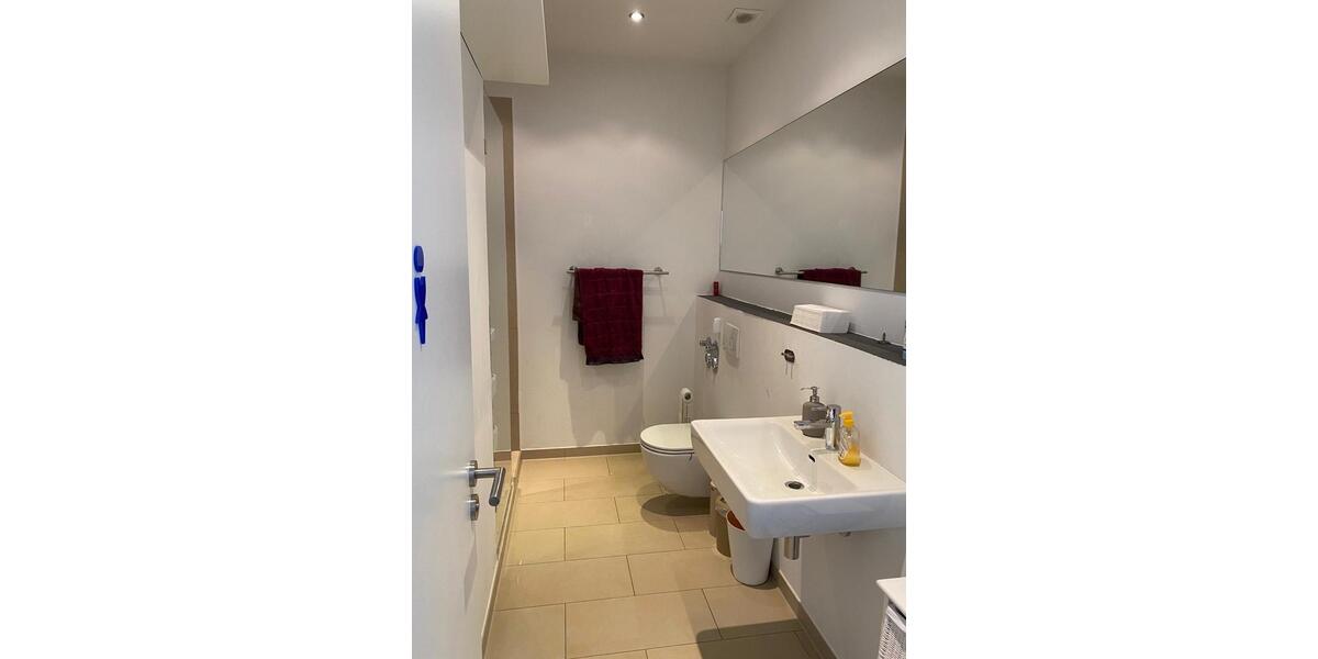 Etagenwohnung Düsseldorf Stadtbezirk 3 - 1 Zimmer, 130 m&sup2;, 2.100&euro; | Angebot:25571243