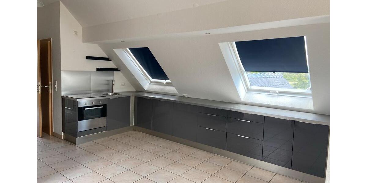 Dachgeschoßwohnung Mönchengladbach Ost - 1 Zimmer, 45 m&sup2;, 600&euro; | Angebot:26631245
