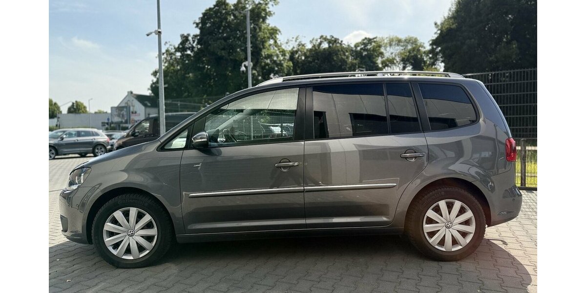 VW Touran Highline / Navi / 7 Sitze / Klima / AHK 255.000 km 7.190 &euro; Mönchengladbach 41066