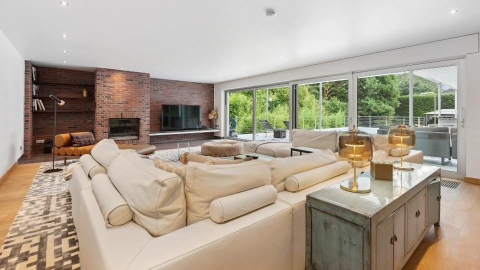 Villa Krefeld Benrad - 7 Zimmer, 305 m&sup2;, 2.199.000&euro; | Angebot:27083290