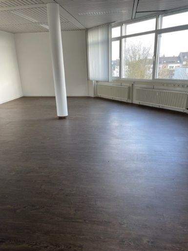 Gewerbeobjekt Krefeld Kempener Feld/Baakeshof - 2.200&euro; | Angebot:25870823