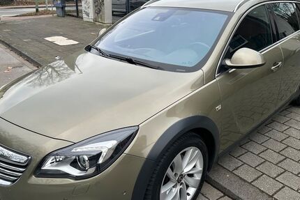 Opel Insignia 227.000 km 5.899 &euro; Duisburg 47226