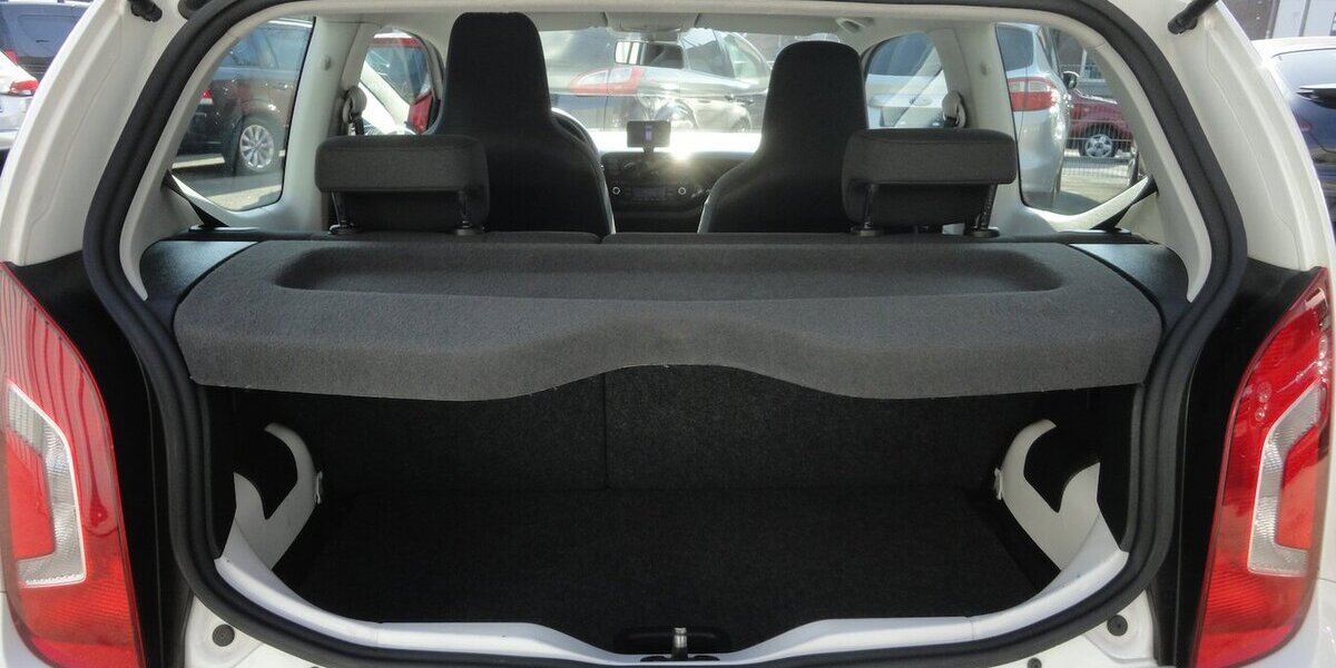 VW up! move Klima Navi PDC Alu Guter Zustand 168.000 km 3.999 &euro; Neuss 41462