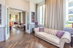 Wohnen in hochwertigem Ambiente mit internationalem Flair. Möblierte 2 Zimmer-Dachterrassen-Wohnung - Einfamilienhaus Düsseldorf Heerdt | Angebot:26645368