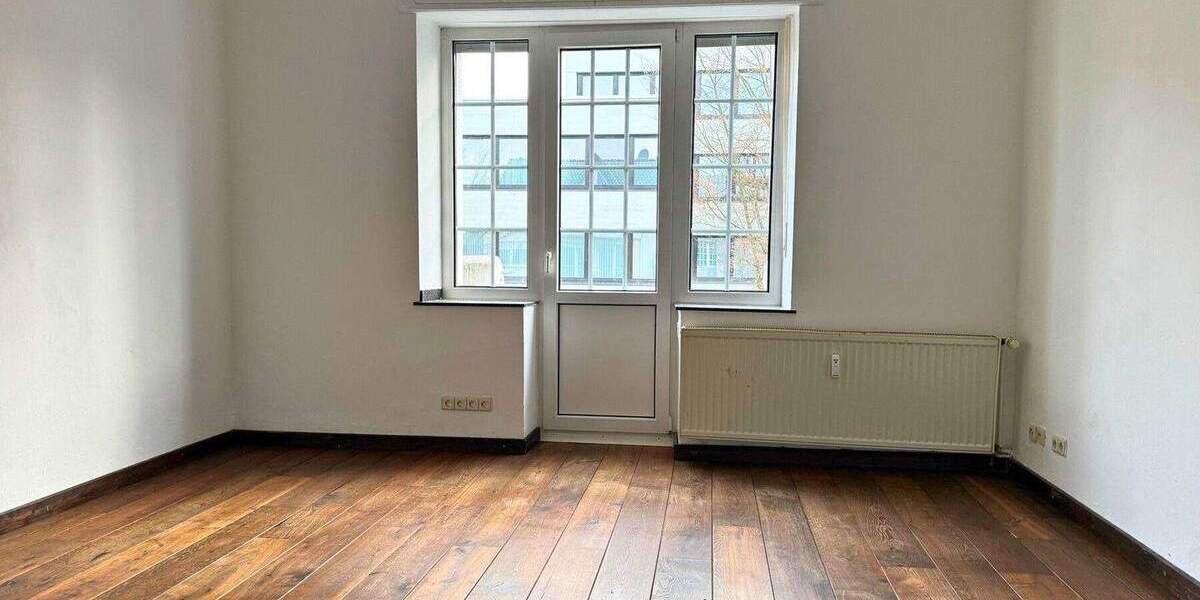 Etagenwohnung Mönchengladbach Stadtmitte - 4 Zimmer, 138 m&sup2;, 425.000&euro; | Angebot:25733437