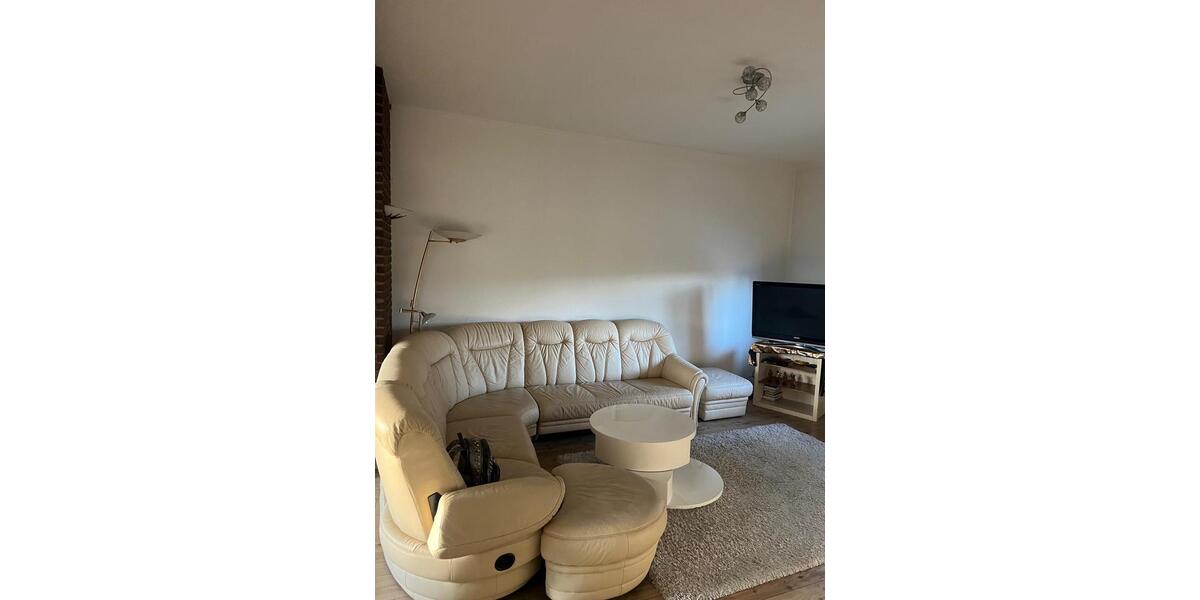 Etagenwohnung Krefeld Benrad - 2 Zimmer, 82 m&sup2;, 943&euro; | Angebot:25281768