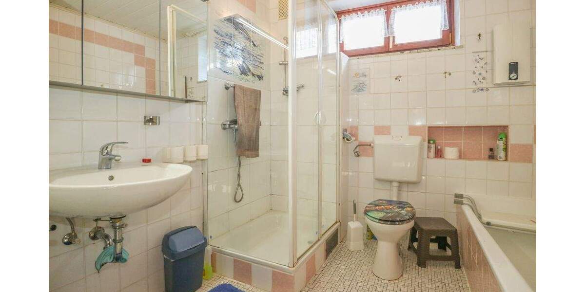 Bungalow Korschenbroich / Kleinenbroich Kleinenbroich - 4 Zimmer, 122 m&sup2;, 320.000&euro; | Angebot:25736804