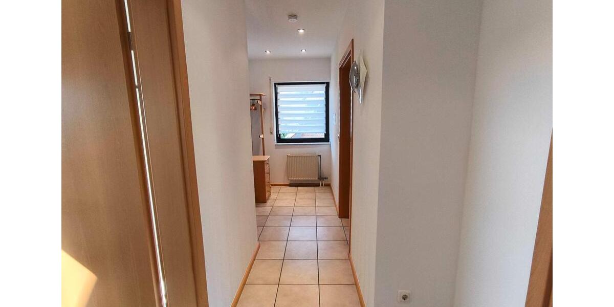 Dachgeschoßwohnung Nettetal - 3 Zimmer, 89 m&sup2;, 875&euro; | Angebot:26021734