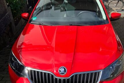 Skoda Fabia 82.000 km 9.100 &euro; Düsseldorf 40593