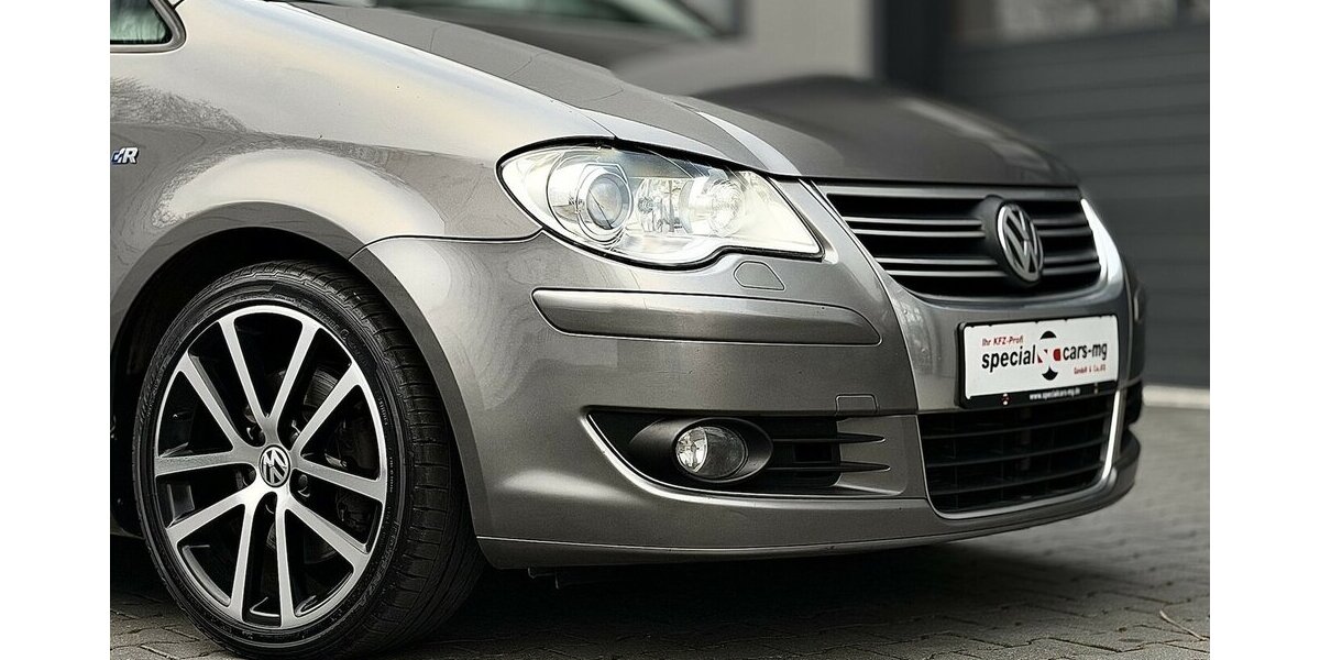 VW Touran R-Line / Leder / 7Sitze / 1.Hd / Navi 125.000 km 11.900 &euro; Mönchengladbach 41066