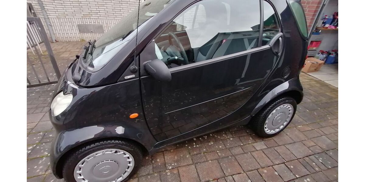 Smart ForTwo 78.000 km 2.400 &euro; Mönchengladbach 41199