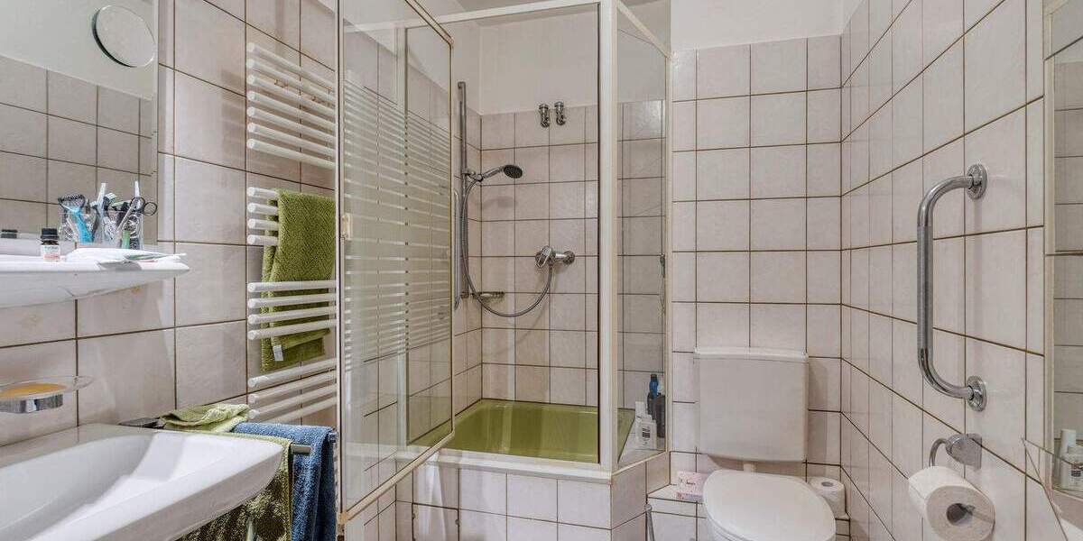 Reihenmittelhaus Mülheim an der Ruhr Speldorf - 5 Zimmer, 147 m&sup2;, 460.000&euro; | Angebot:25735089