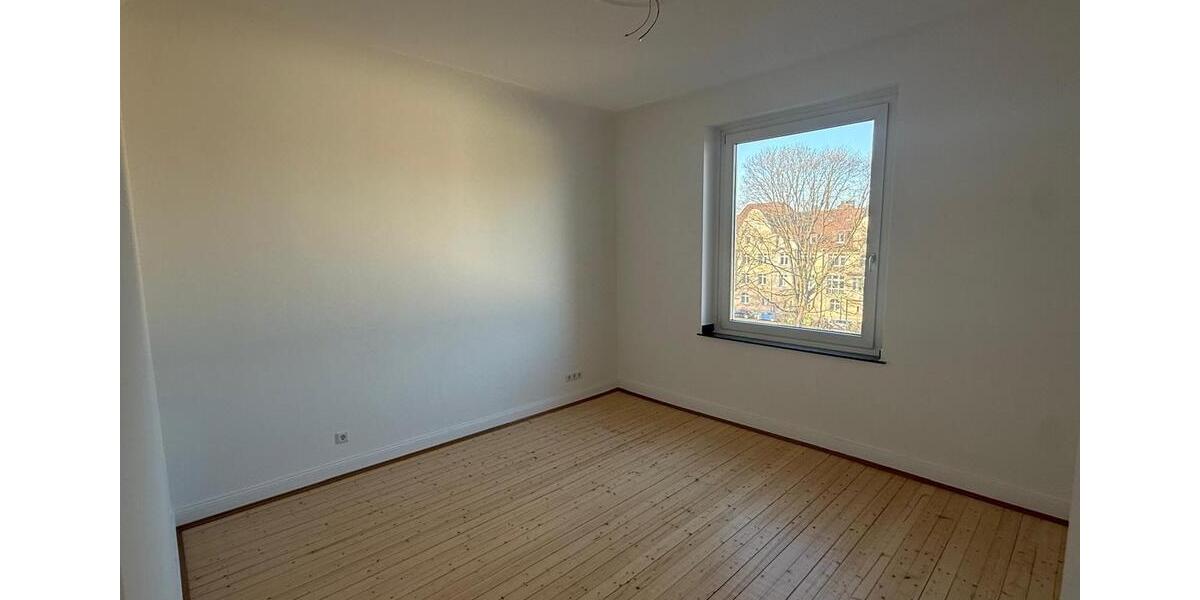 Etagenwohnung Duisburg - 4 Zimmer, 120 m&sup2;, 349.000&euro; | Angebot:26794303