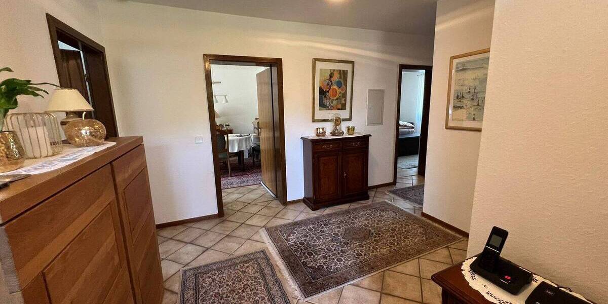 Etagenwohnung Mönchengladbach Lürrip - 3 Zimmer, 101 m&sup2;, 750&euro; | Angebot:26696905