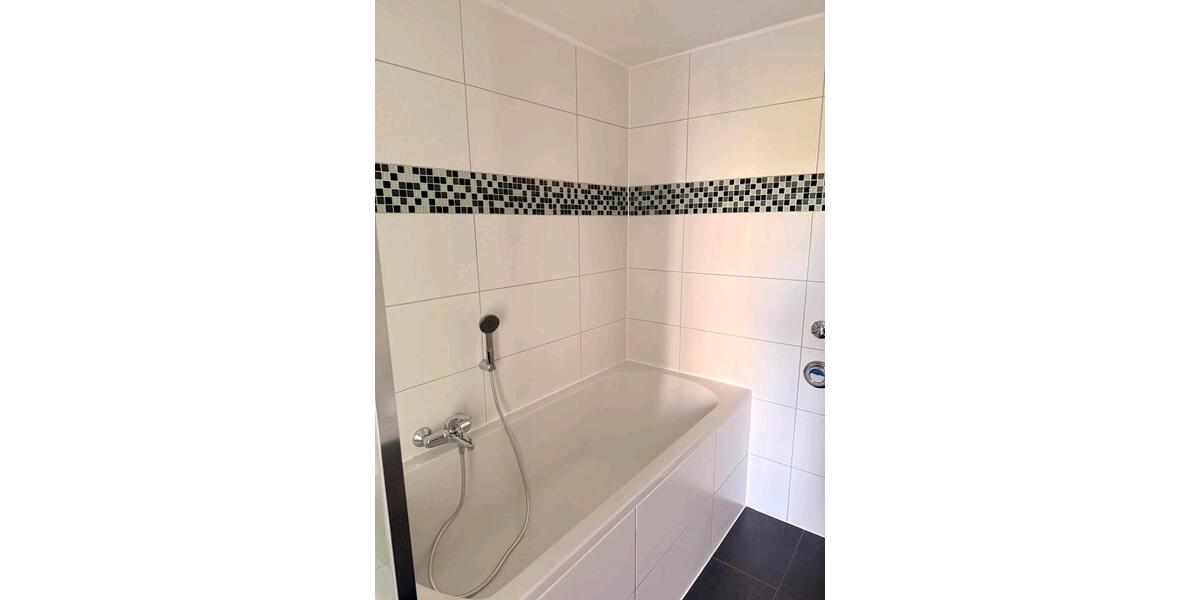 Etagenwohnung Düsseldorf Stadtbezirk 9 - 3 Zimmer, 85 m&sup2;, 1.245&euro; | Angebot:25180564