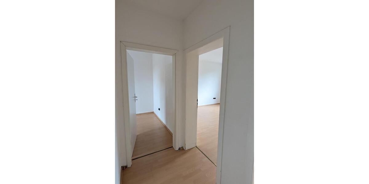 Etagenwohnung Duisburg Hamborn - 5 Zimmer, 95 m&sup2;, 749&euro; | Angebot:25743427