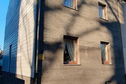 Haus Duisburg Walsum - 8 Zimmer, 149 m&sup2;, 440.000&euro; | Angebot:26610983