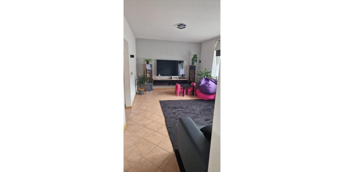 Etagenwohnung Krefeld Hüls - 2 Zimmer, 62 m&sup2;, 500&euro; | Angebot:26648935
